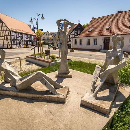 Apartamenty Kamienica Arte 1 Stolpmünde Exterior foto