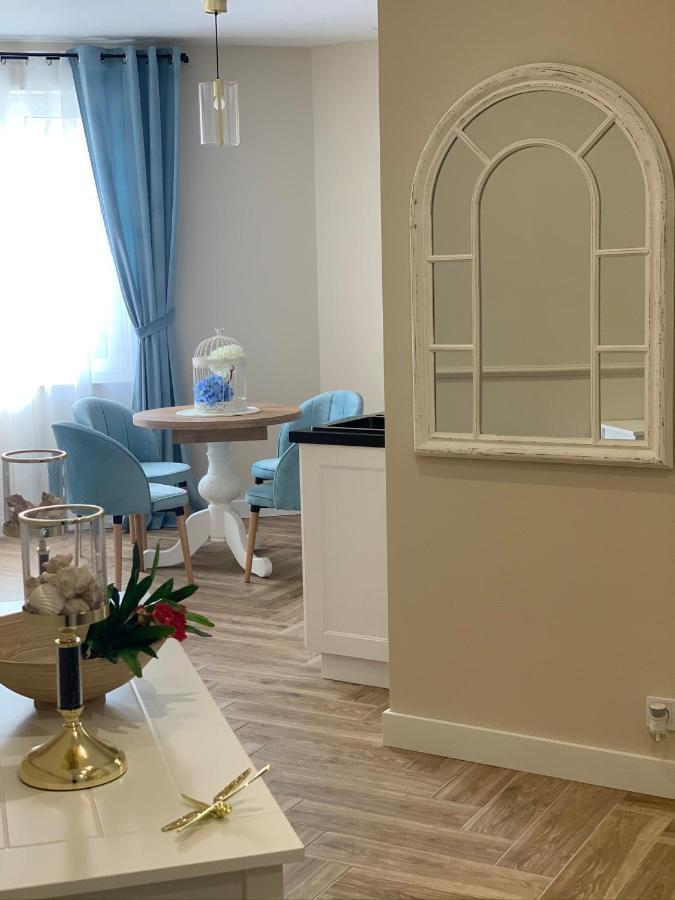 Apartamenty Kamienica Arte 1 Stolpmünde Exterior foto
